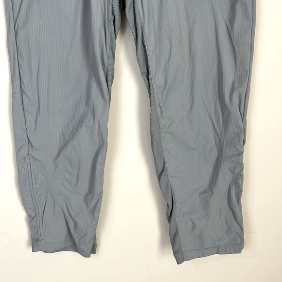 Lululemon Beyond the Studio Crop Joggers Pants Size 4 - Picture 4 of 12